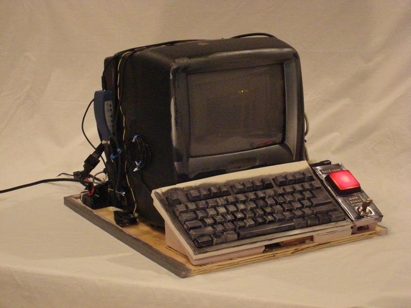 Illustration for article titled This Man Built a Working Computer From Fallout. It's Pretty Damn Great.